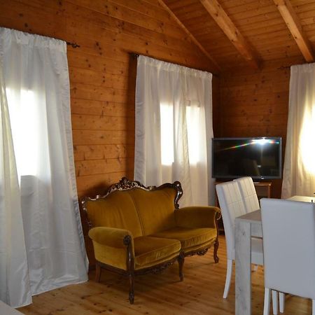 Chalet L Oasi Di Ambra 8 Posti Letto Con Uso Piscina Ardea Exteriér fotografie