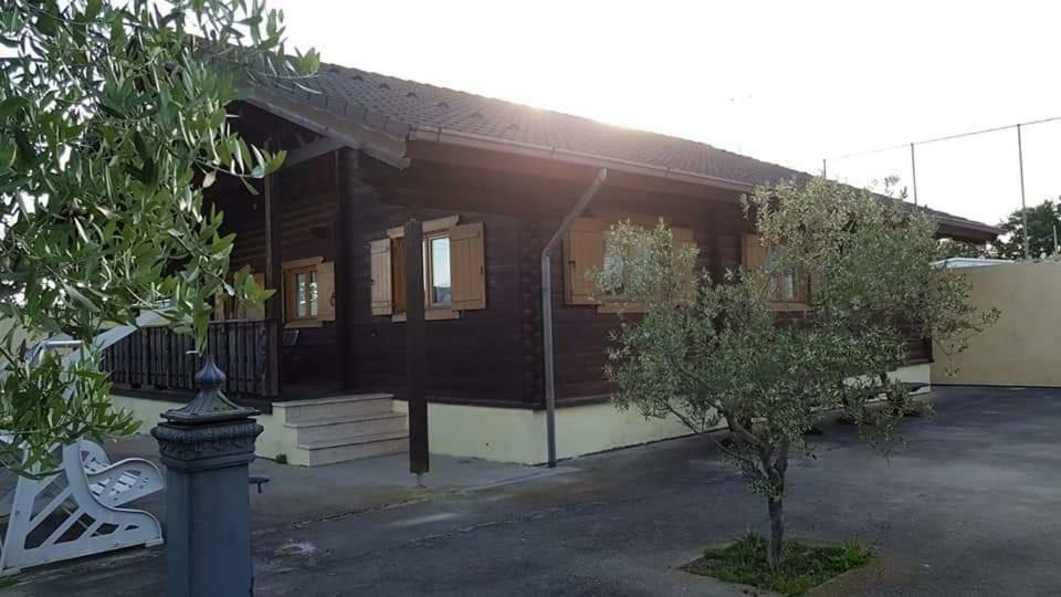 Chalet L Oasi Di Ambra 8 Posti Letto Con Uso Piscina Ardea Exteriér fotografie
