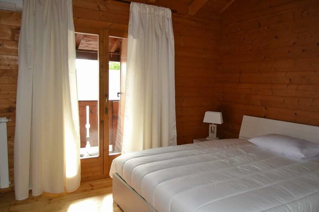 Chalet L Oasi Di Ambra 8 Posti Letto Con Uso Piscina Ardea Exteriér fotografie