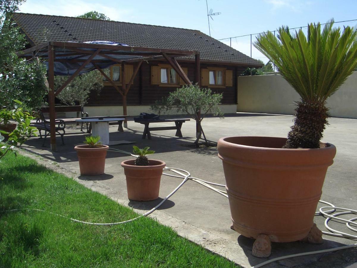 Chalet L Oasi Di Ambra 8 Posti Letto Con Uso Piscina Ardea Exteriér fotografie
